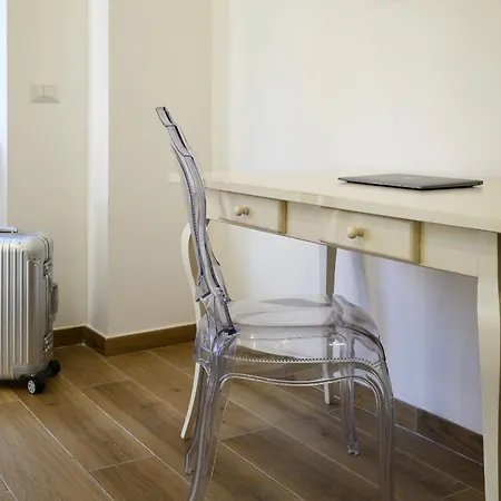 Domus Pio Viii Apartment