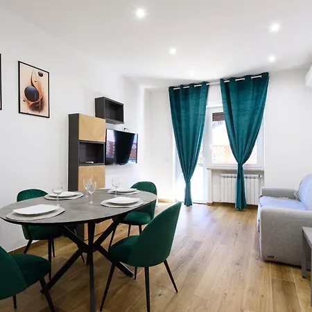 Domus Pio Viii Apartment